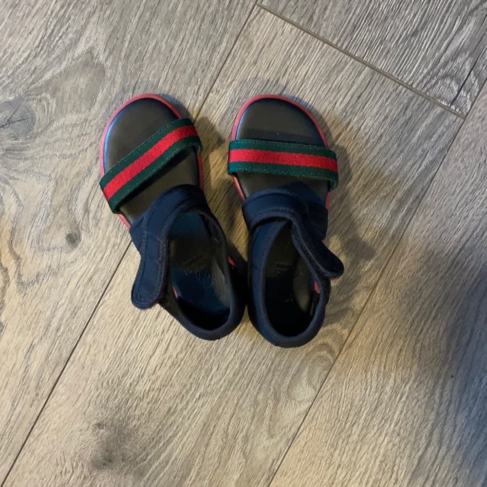 Gucci Toddler Sandals Size 8 Never worn